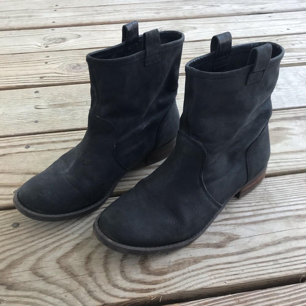 Sole Society Women’s Black Leather Boots